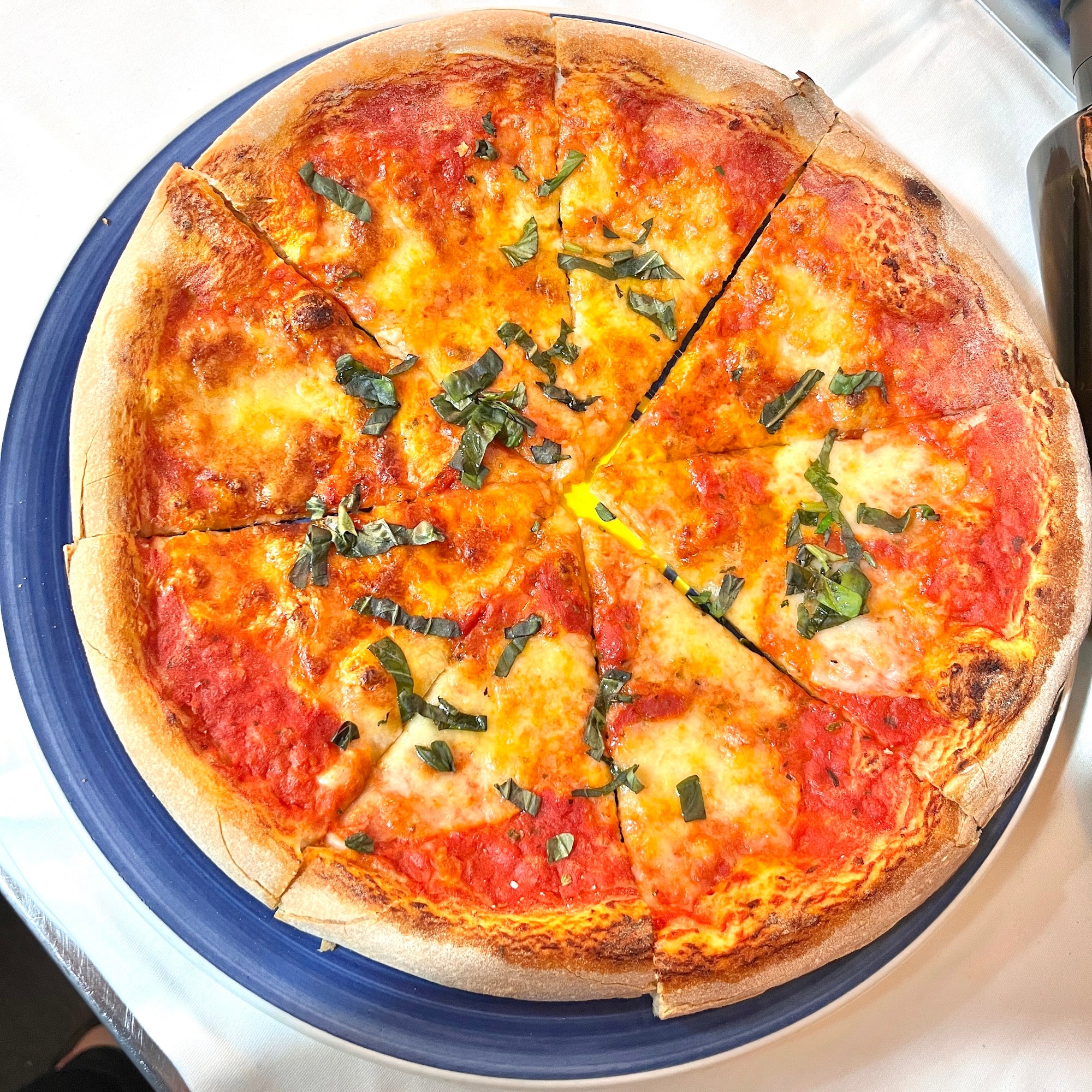 Pizza Margherita (VEGETARIAN)