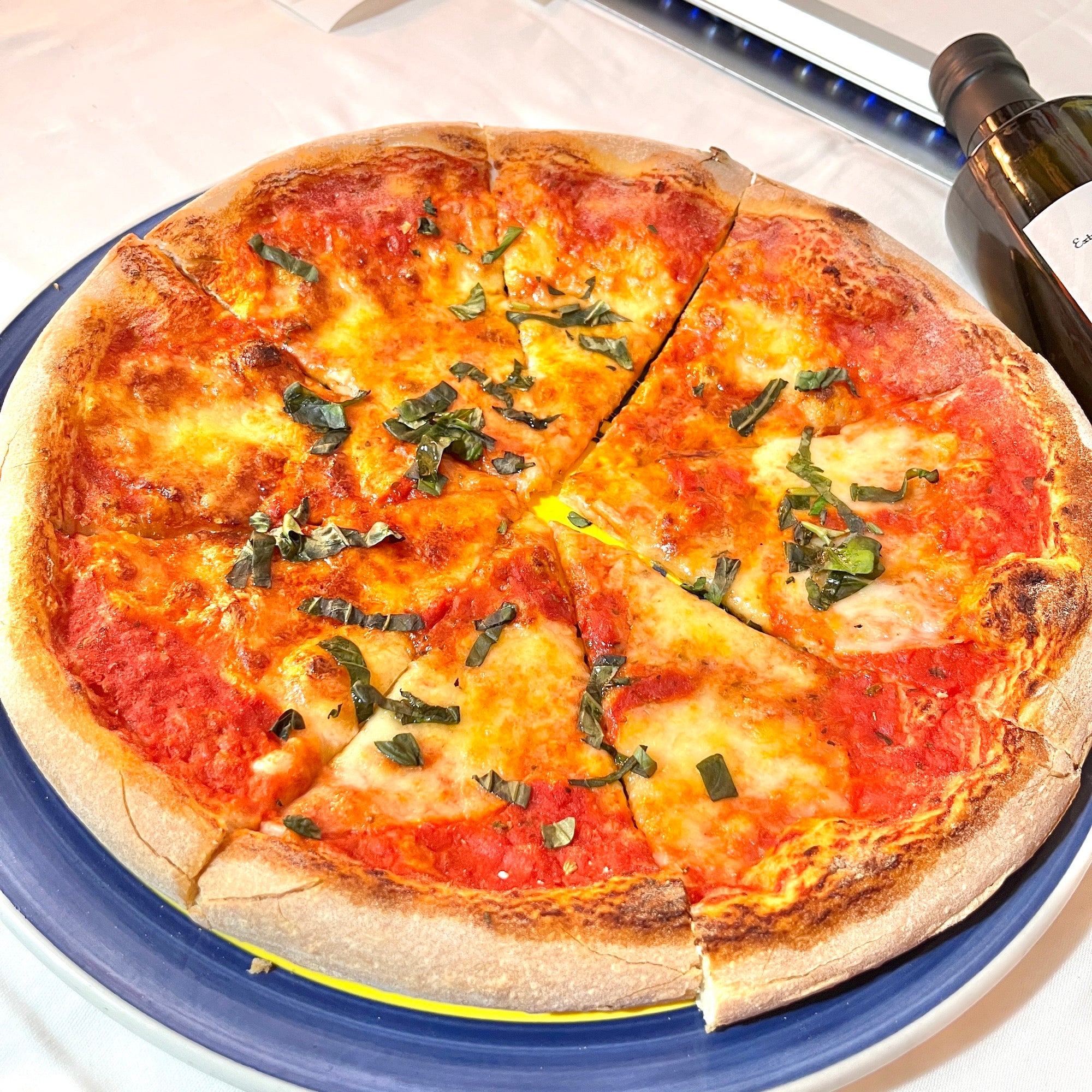 Pizza Margherita (VEGETARIAN)
